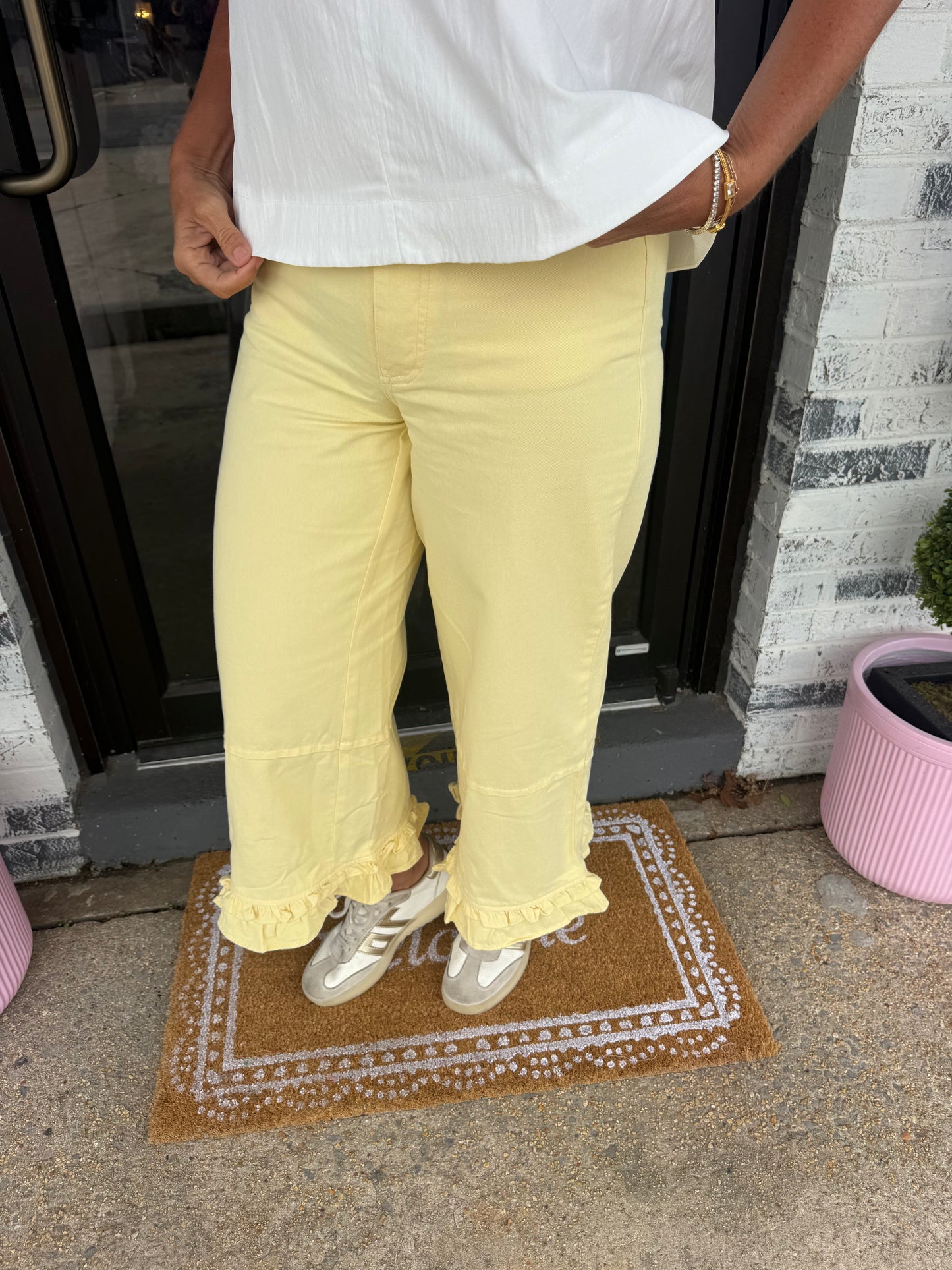 Sunshine in my Pocket Ruffle Pants